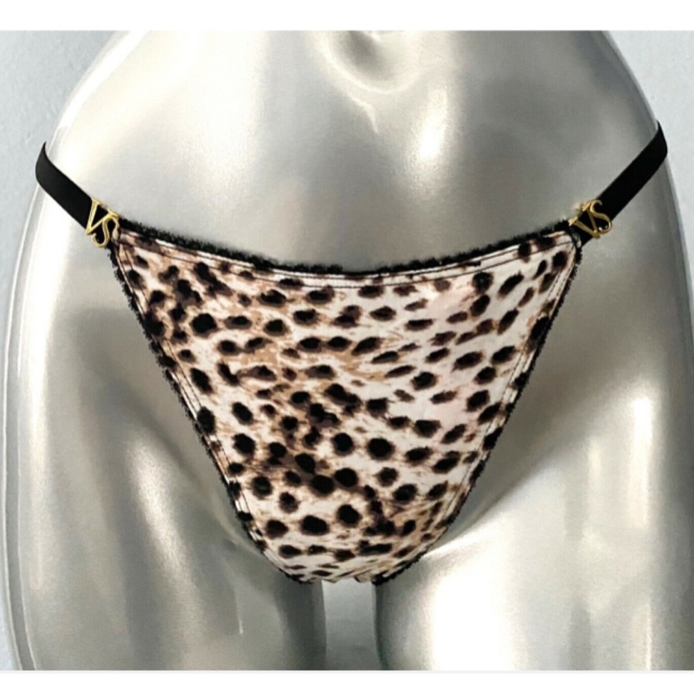 Victorias Secret NWT Logo Gold VS Charm Arctic Cheetah Cotton G V String Panty